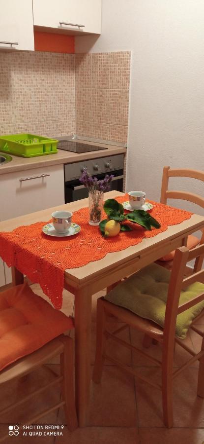 Studios Ana Mari Komiža الغرفة الصورة
